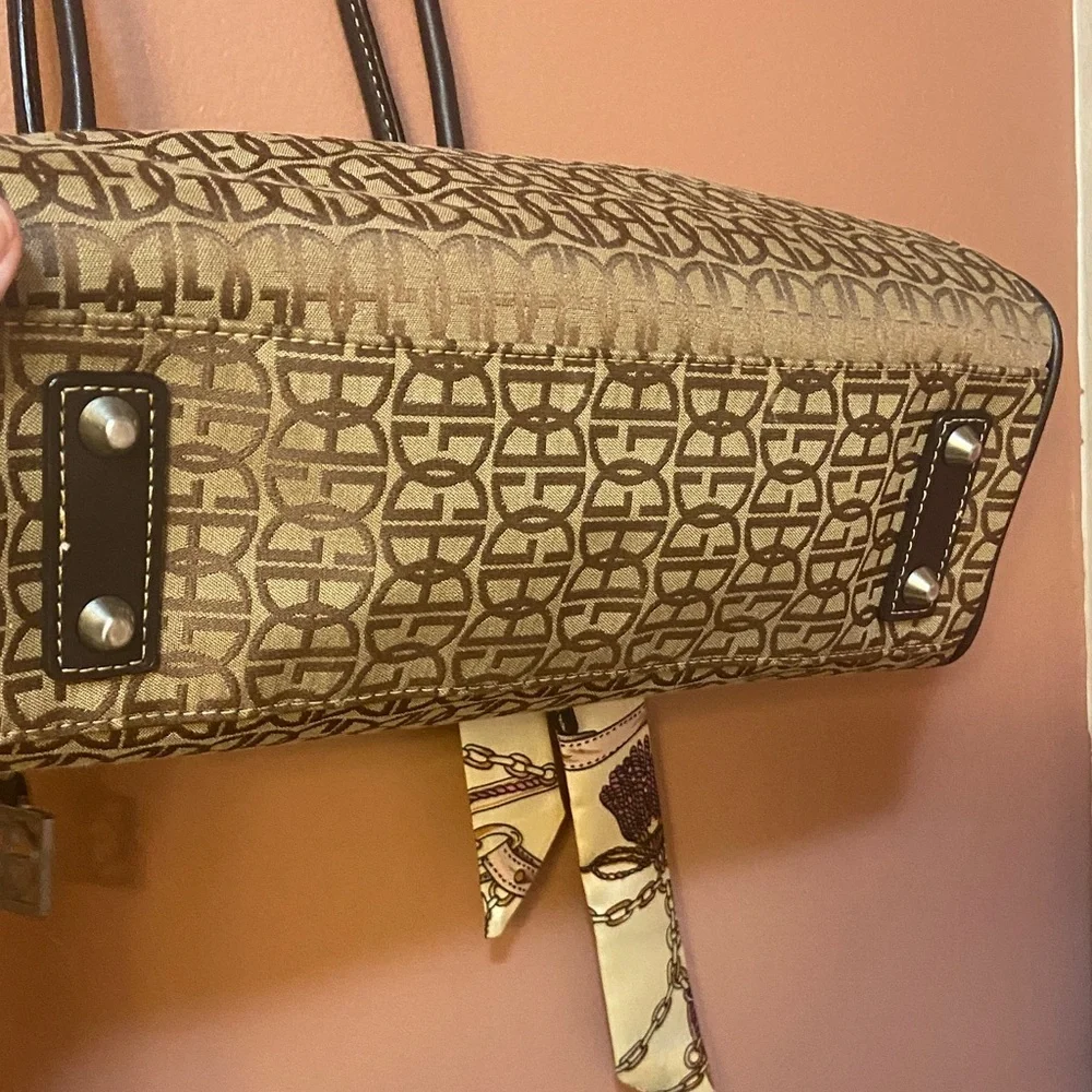 Giani Bernini Brown Shoulder Bag with Cream Accents